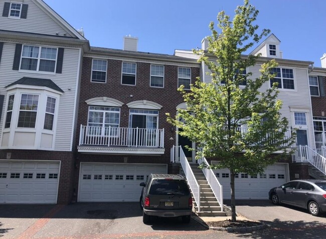 Primary Photo - 7 Atlas Ct