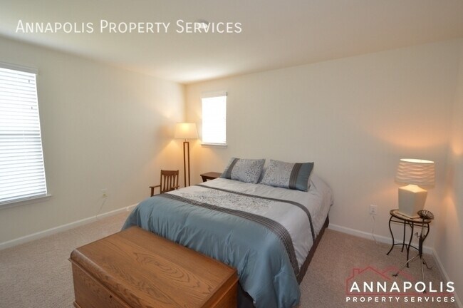 Building Photo - 7948 Monrovia Dr