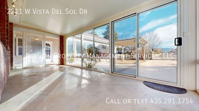 Building Photo - 2211 W Vista Del Sol Dr