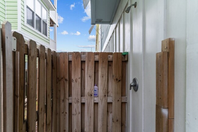 Building Photo - 1311 Bowfin Ln