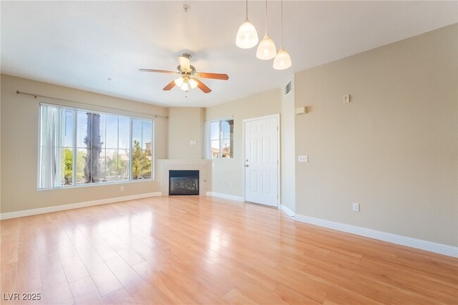 Building Photo - 7115 S Durango Dr
