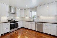 Building Photo - 1470 Rosecrans St