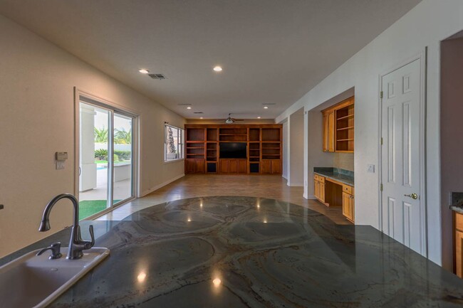 Building Photo - Stunning 6 Bedroom Home With Casita Pool H...
