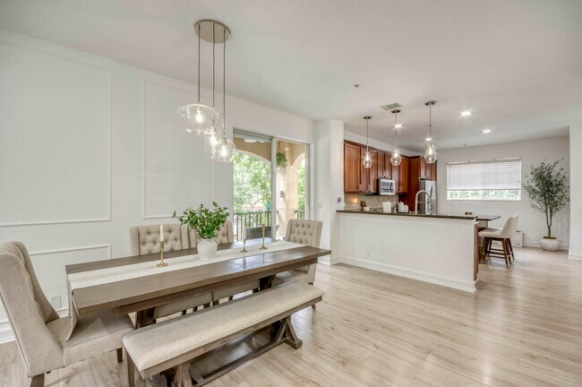 Building Photo - 1403 W Wickham Cir