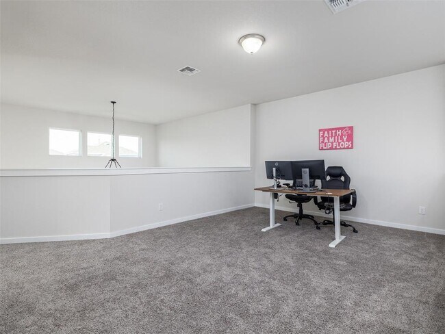 Building Photo - 6512 Covina Ln