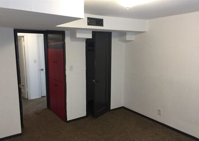 Building Photo - 819 N 18th St