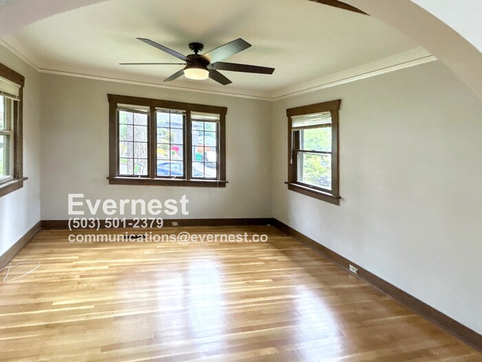 Building Photo - 22 NE 69th Ave