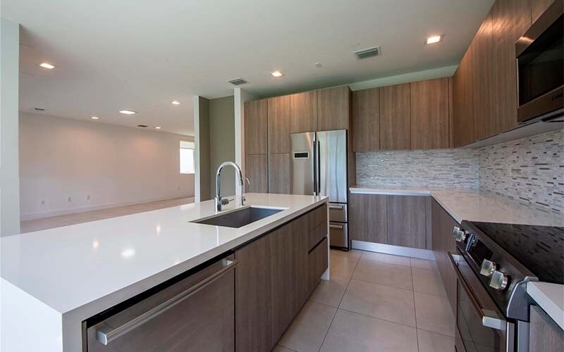 Building Photo - 6839 NW 103rd Ave