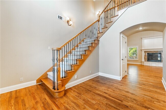 Building Photo - 4103 SE 3rd St