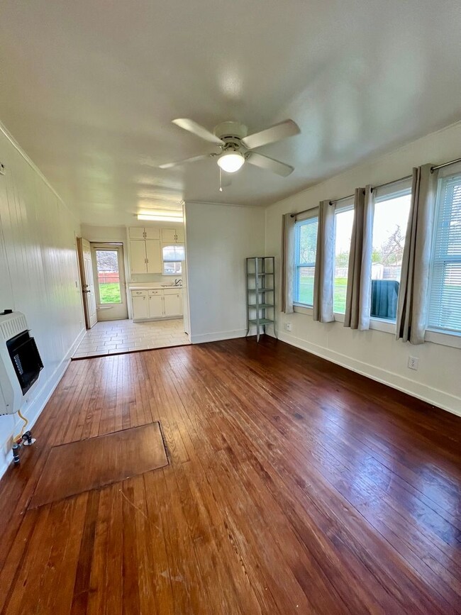 Building Photo - Duplex for rent in Norman