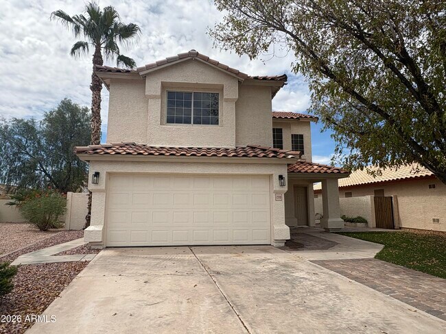 Building Photo - 2370 S Apache Dr