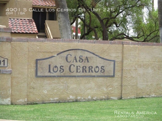Building Photo - GATED! Townhouse w/ Garage in Tempe!