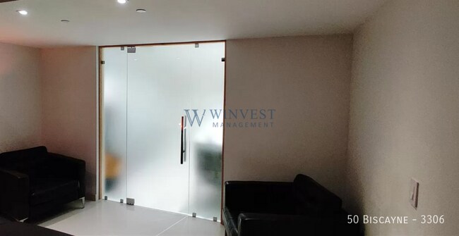 Building Photo - 50 Biscayne-3306