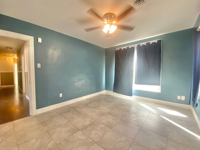 Building Photo - Move In Special! $500 off the Second Month...