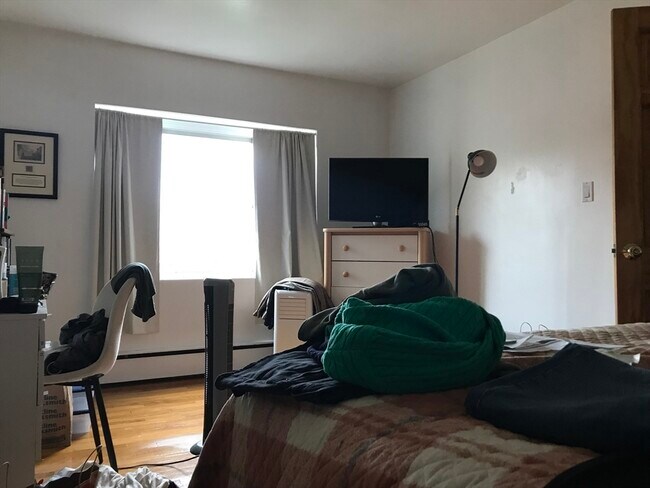 Building Photo - 76 Euston Rd