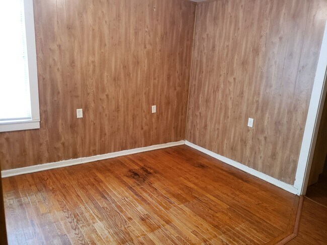 Building Photo - Home for rent