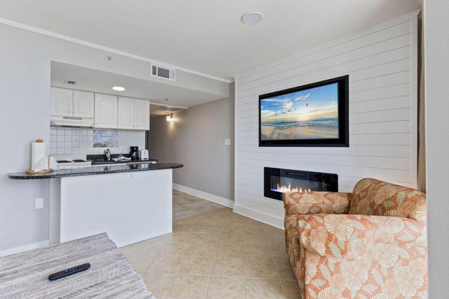 Building Photo - 2310 N Ocean Blvd