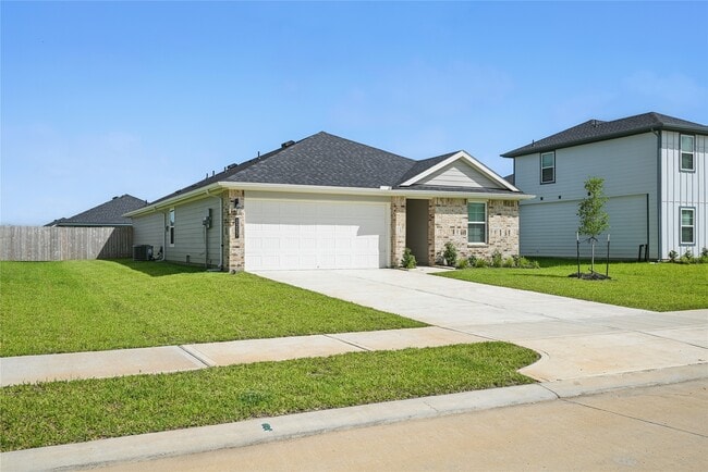 Building Photo - 2227 Laurel Bloom Ln