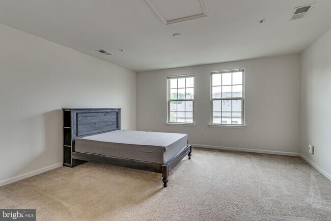 Building Photo - 7246 Winding Hills Dr