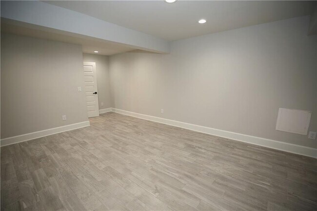Building Photo - 957 Briarcliff Rd NE