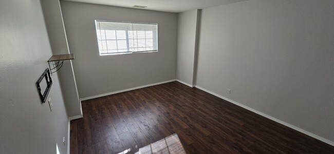 Building Photo - 3122 Cambria Ct