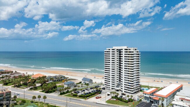 Building Photo - 1420 N Atlantic Ave