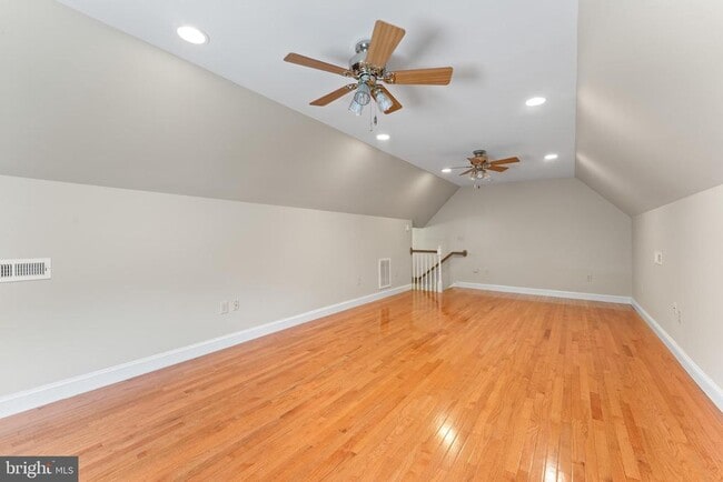 Building Photo - 8237 Hickory Dr