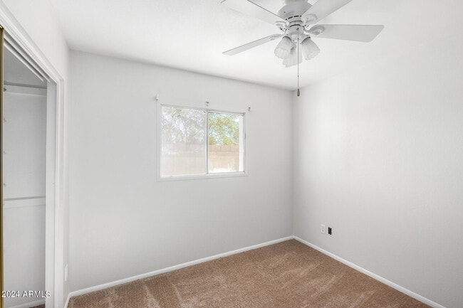 Building Photo - 1835 E Yale Dr