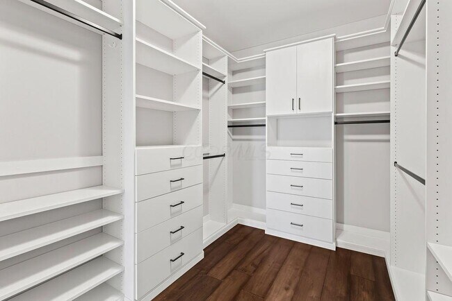 Building Photo - 5339 Highpointe Lakes Dr