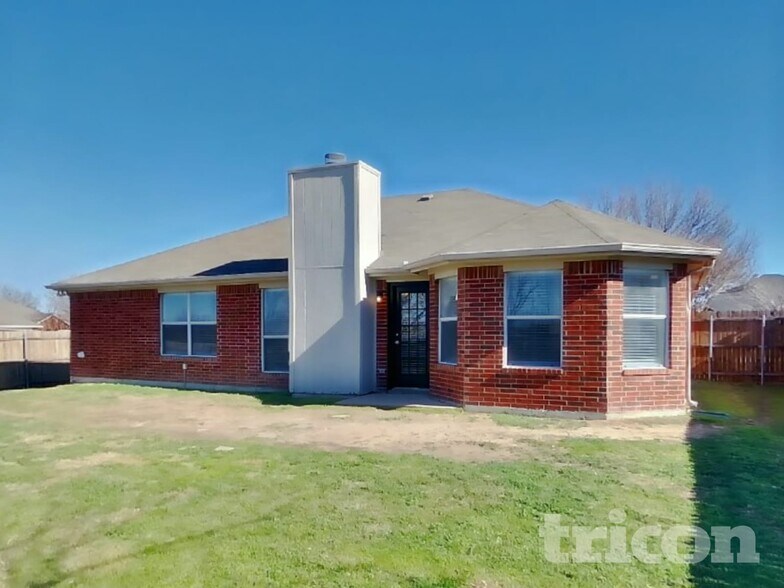 Building Photo - 100 Adams Dr