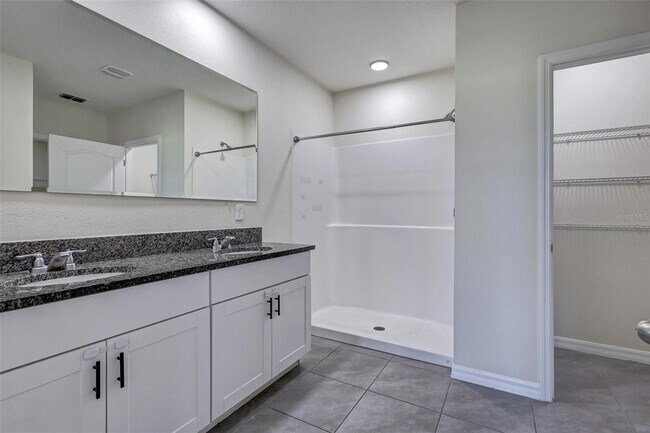 Building Photo - 1466 Mary Belle Ave