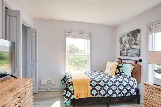 Building Photo - 13611 Catbird Dr