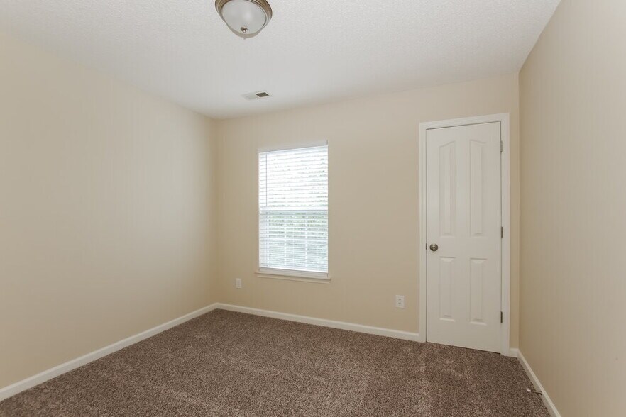 Building Photo - 8611 Mineral Ridge Way