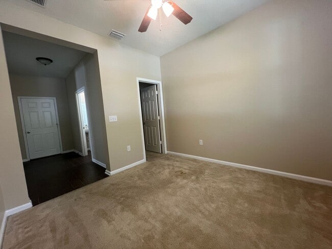 Building Photo - Stunning & Spacious  2 story home COMING S...