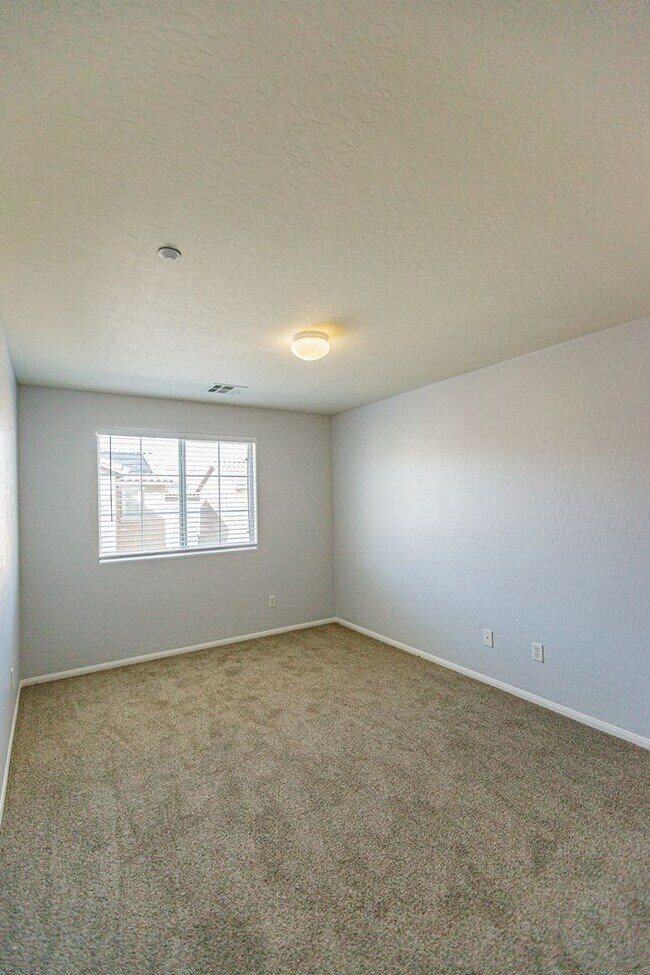 Building Photo - 2 Story Home in a gated community