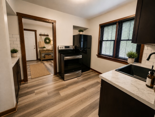 Building Photo - Charming 3-Bedroom Home with Modern Updates