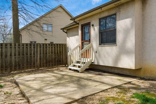 Building Photo - 8308 Talia Ct