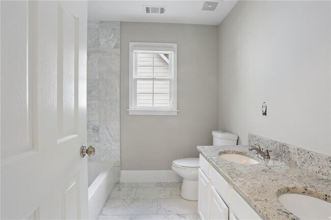 Building Photo - 5038 Wickford Dr