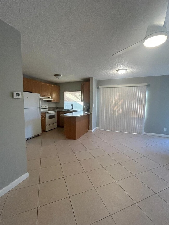 Building Photo - 3109 NW 2nd Terrace