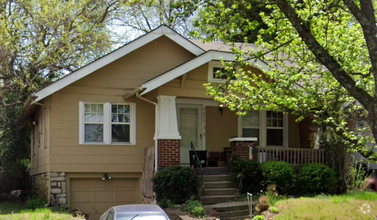 Building Photo - 2033 E Gregory Blvd