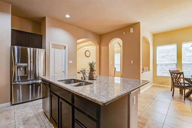 Building Photo - 623 Orlandis Ln