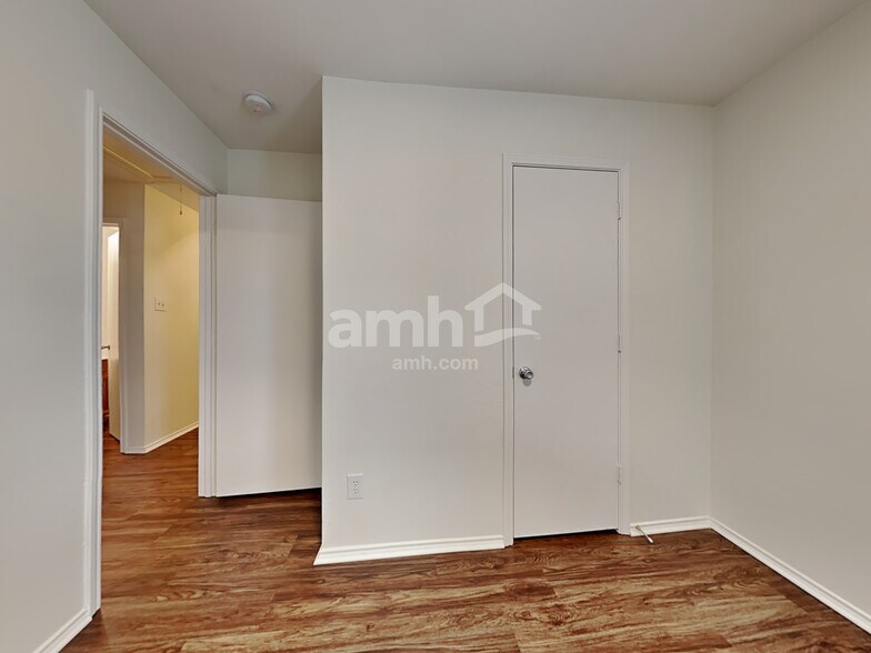 Building Photo - 1140 Jamie Dr