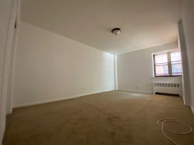 Building Photo - 44 Fleetwood Ave