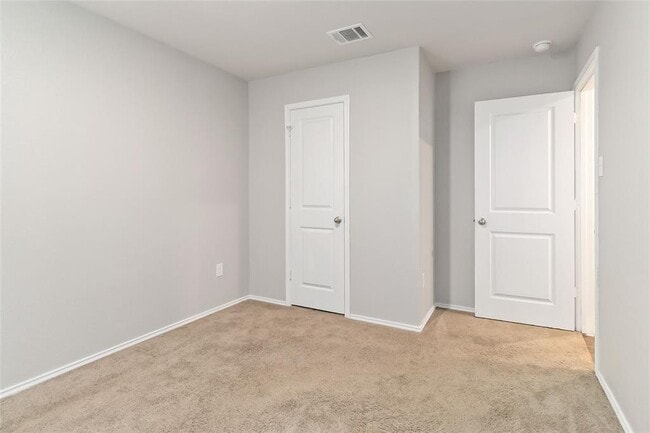 Building Photo - 2845 Wolfcreek