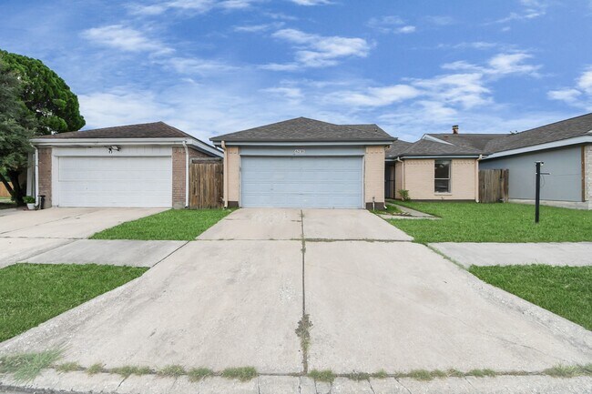 Building Photo - 6230 Grandvale Dr