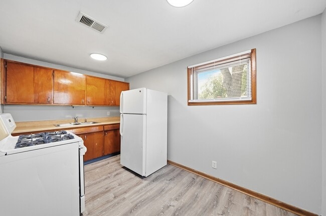 Building Photo - 5430 Ervin St