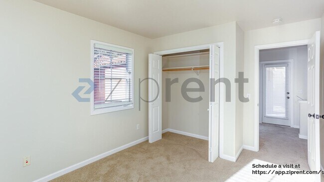 Building Photo - 1167 Broadway