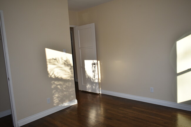 Entrance to the second bedroom - 1438 S Sherbourne Dr