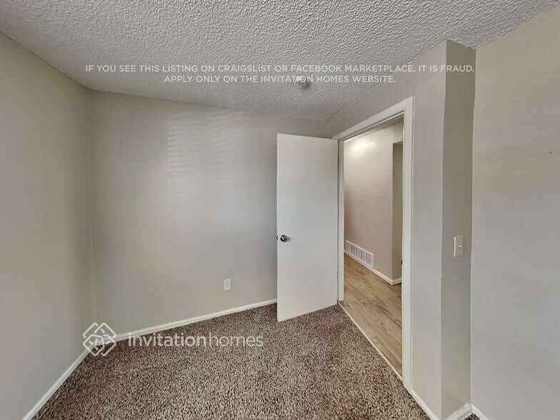 Building Photo - 1534 S Fraser Way