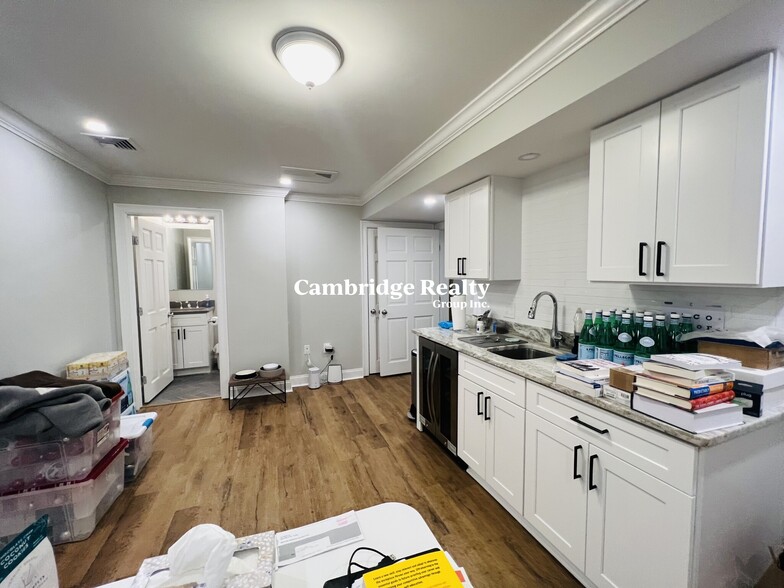 Building Photo - 54 Albemarle Rd